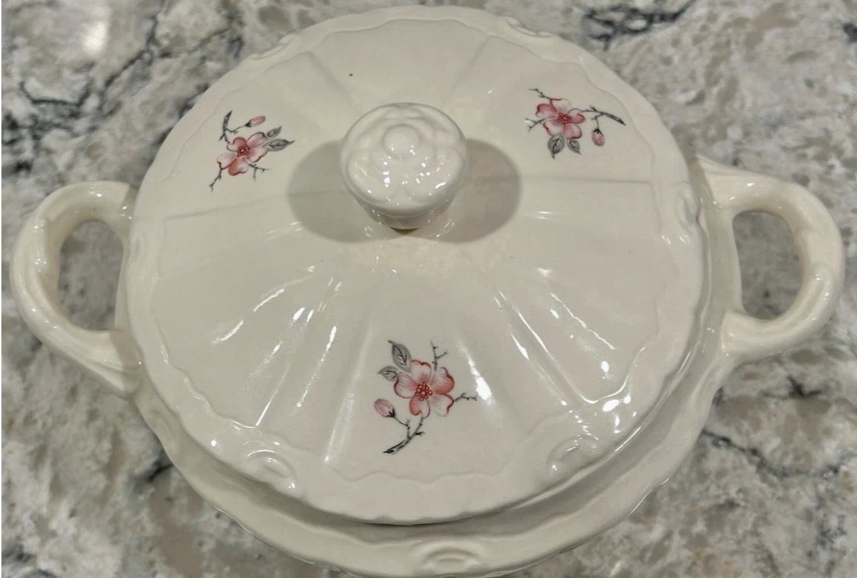 Vintage Floral Serving Bowl with Lid - photo 2