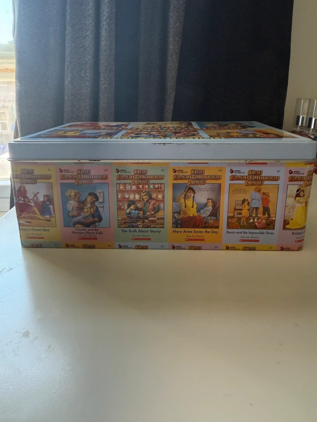 Vintage The Baby-Sitters Club Book Collection Tin - photo 2