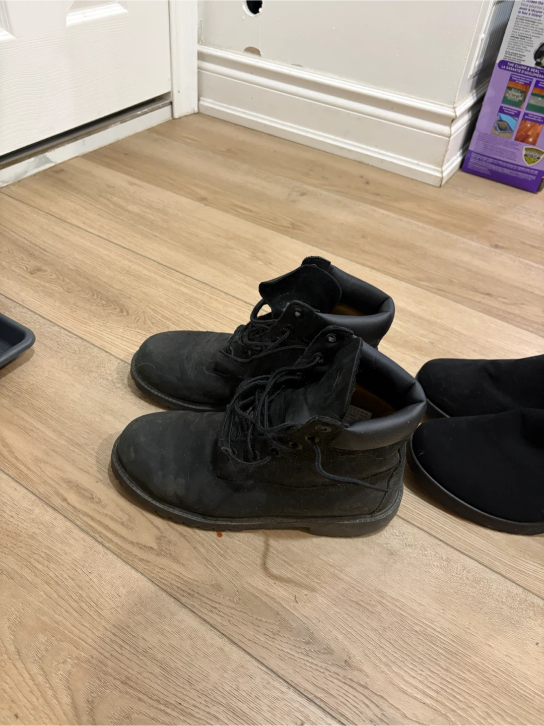 Timberland Boots - Black women size 7