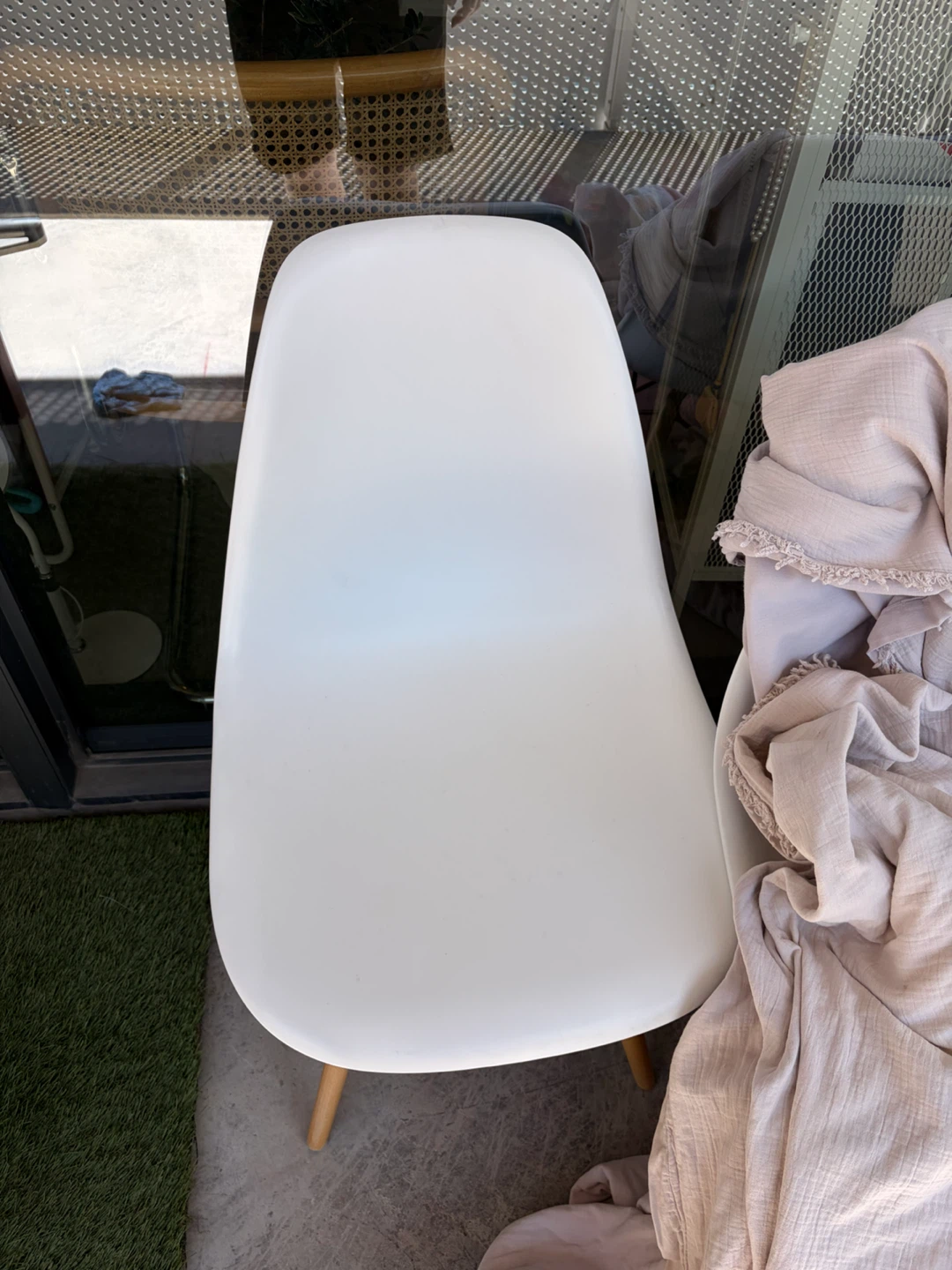 White Accent Chair with Wooden Legs