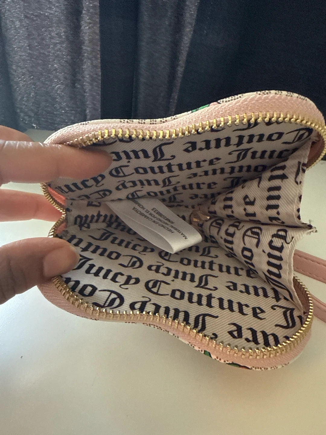 Juicy Couture Heart Shaped Coin Purse - photo 2
