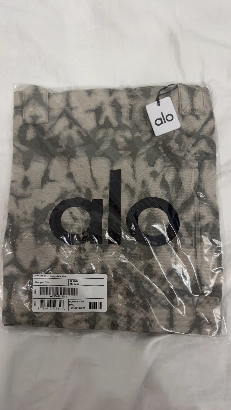 Alo Yoga Viral Tote Bag Grey Tie Dye Authentic