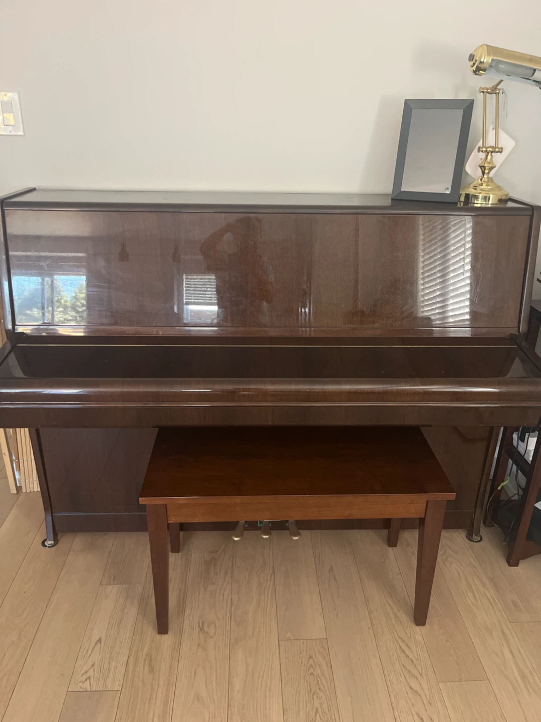 Like new Roster Piano