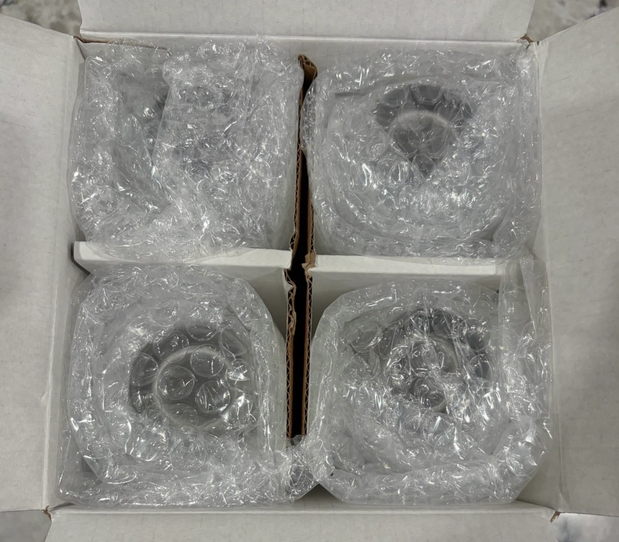(New)Bomshbee Sloane Champagne Flutes (Set of 4) - photo 4