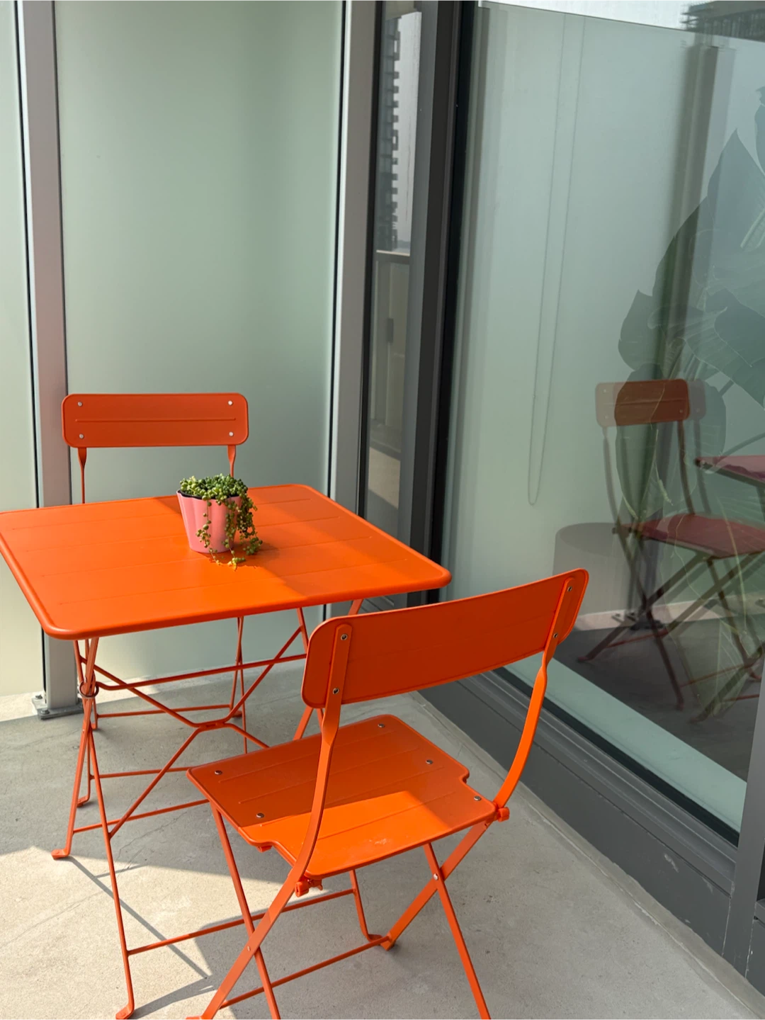 IKEA SUNDSÖ Table + 2 Folding Chairs Set (Like New)