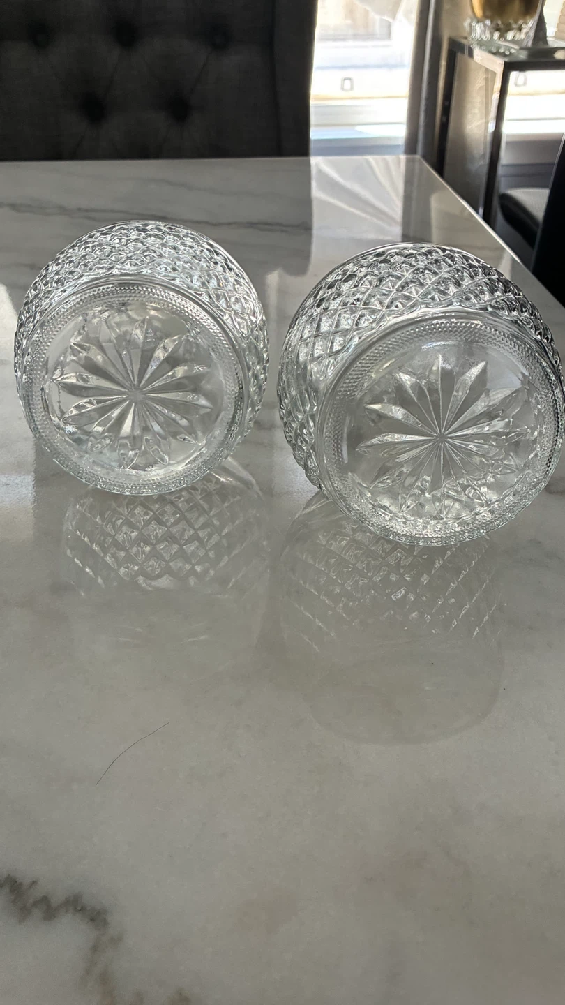 Set of 2 Clear Glass Decanters with Stopper - photo 5