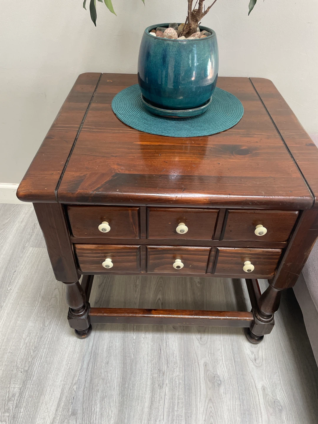 Ethan Allen Wooden End Table - photo 3