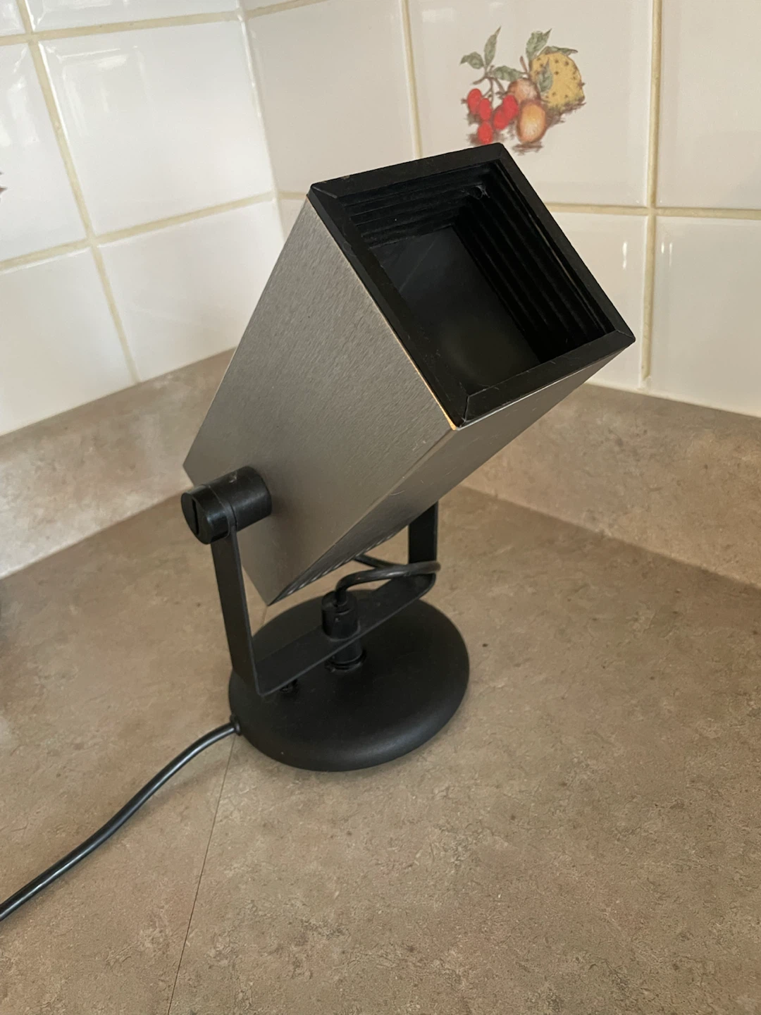 Adjustable Spotlight Desk Lamp (Vintage) - photo 2