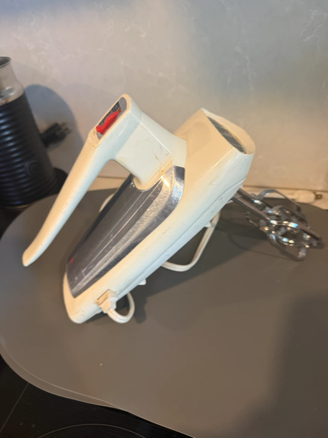 Vintage GE Electric Hand Mixer