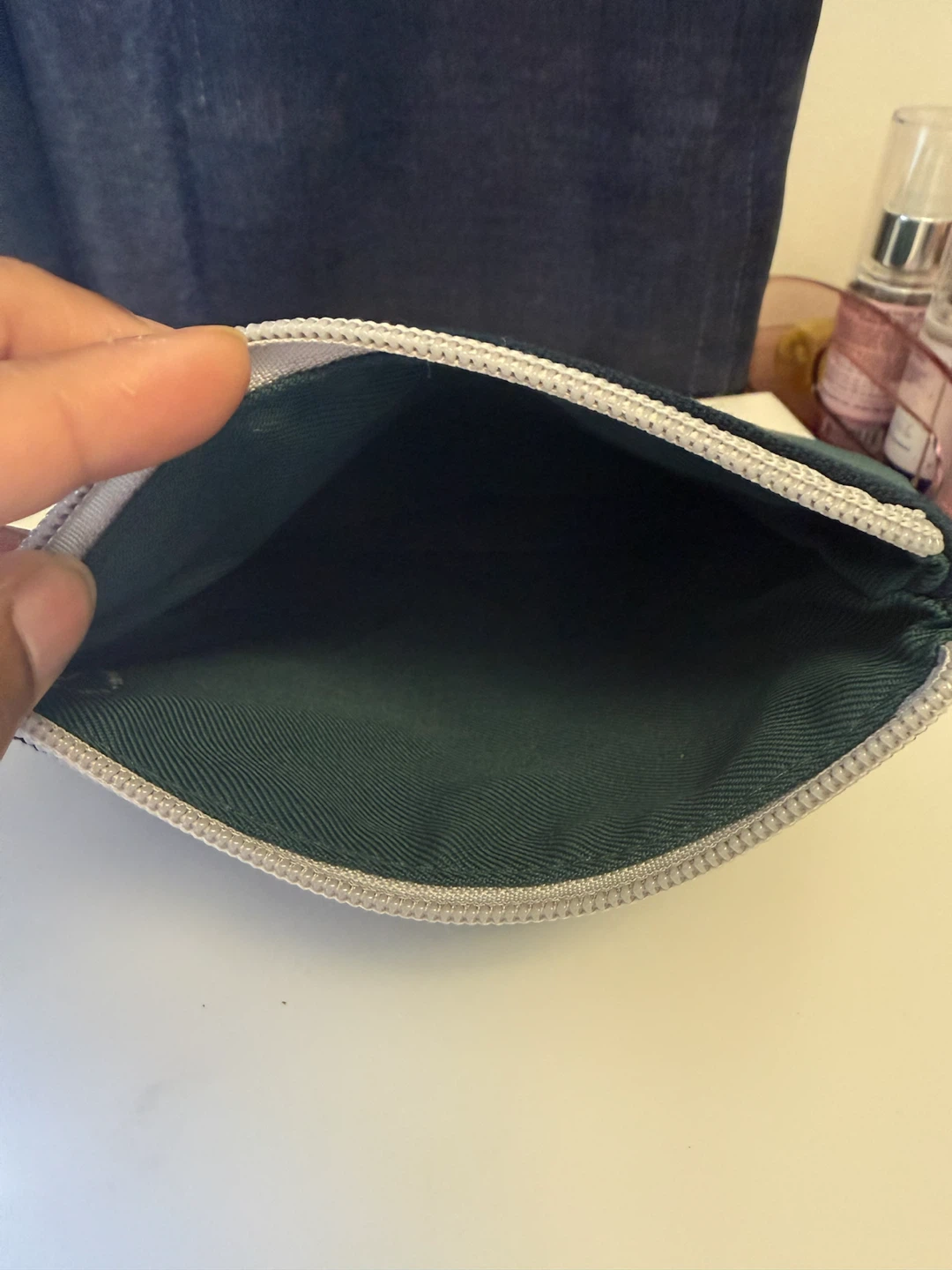 Lululemon x Saje Pouch - photo 3