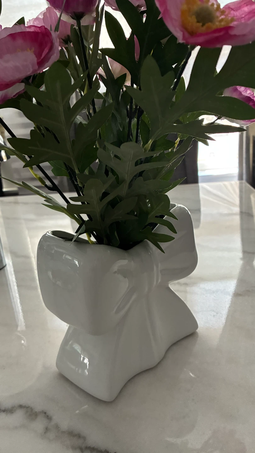 White Ceramic Bow Vase with Artificial Flowers - photo 5
