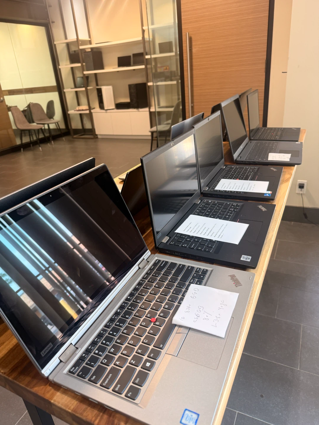 Laptop on sale - photo 2
