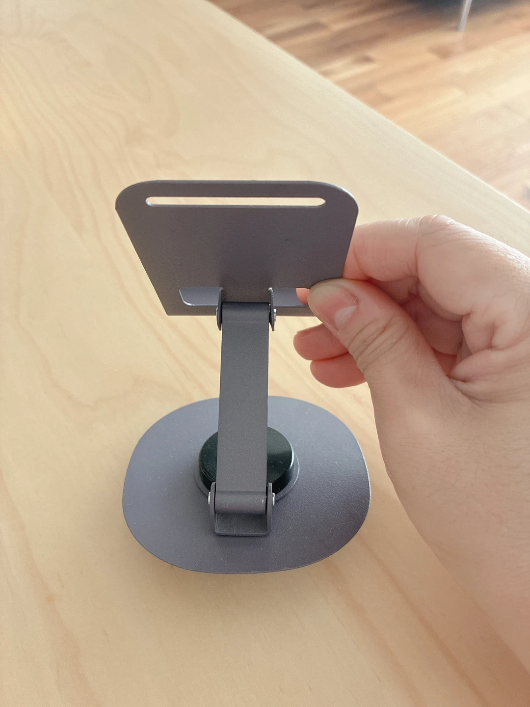 Adjustable Phone Stand - photo 2