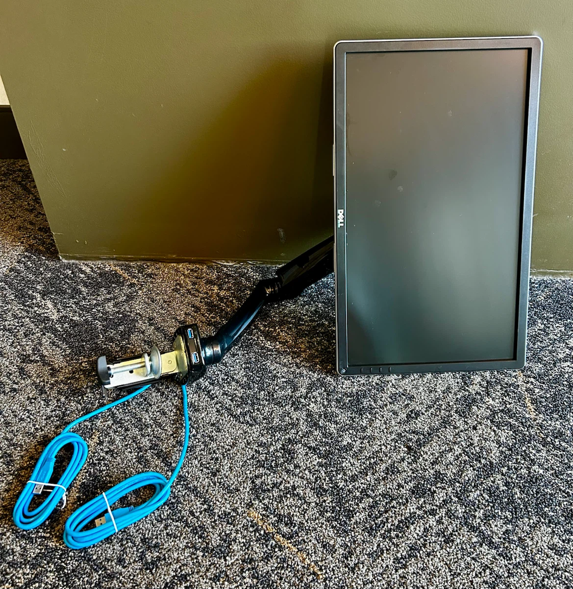 MOVING SALE Dell Monitor with Fleximounts Arm