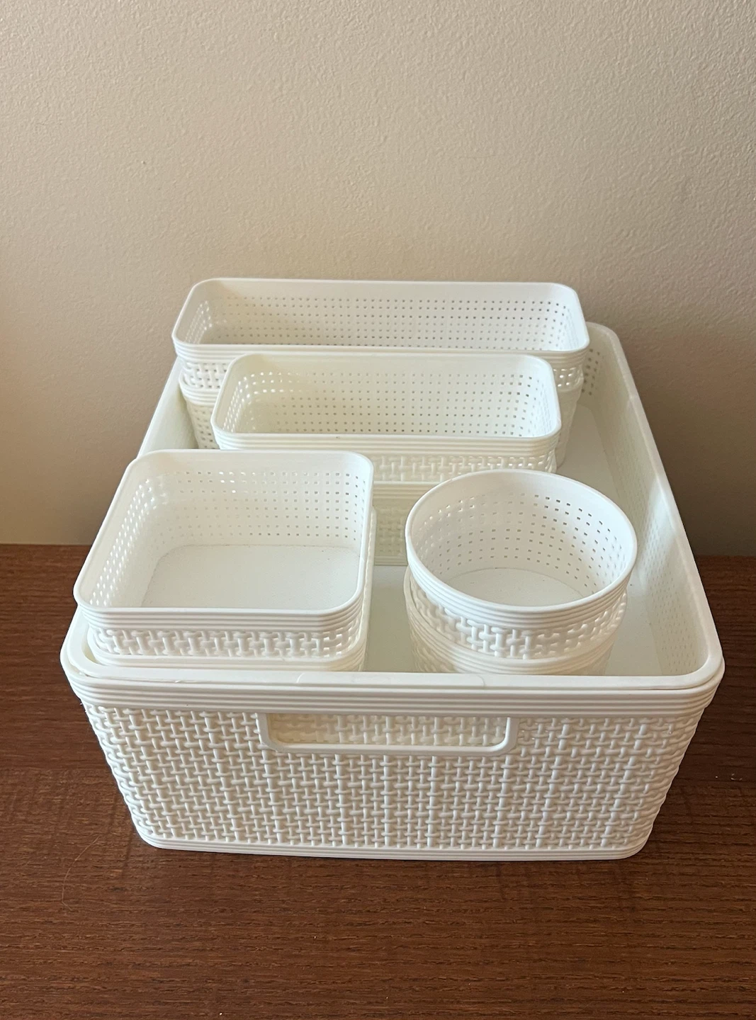 White 10-Piece Organizing Basket Set - photo 3