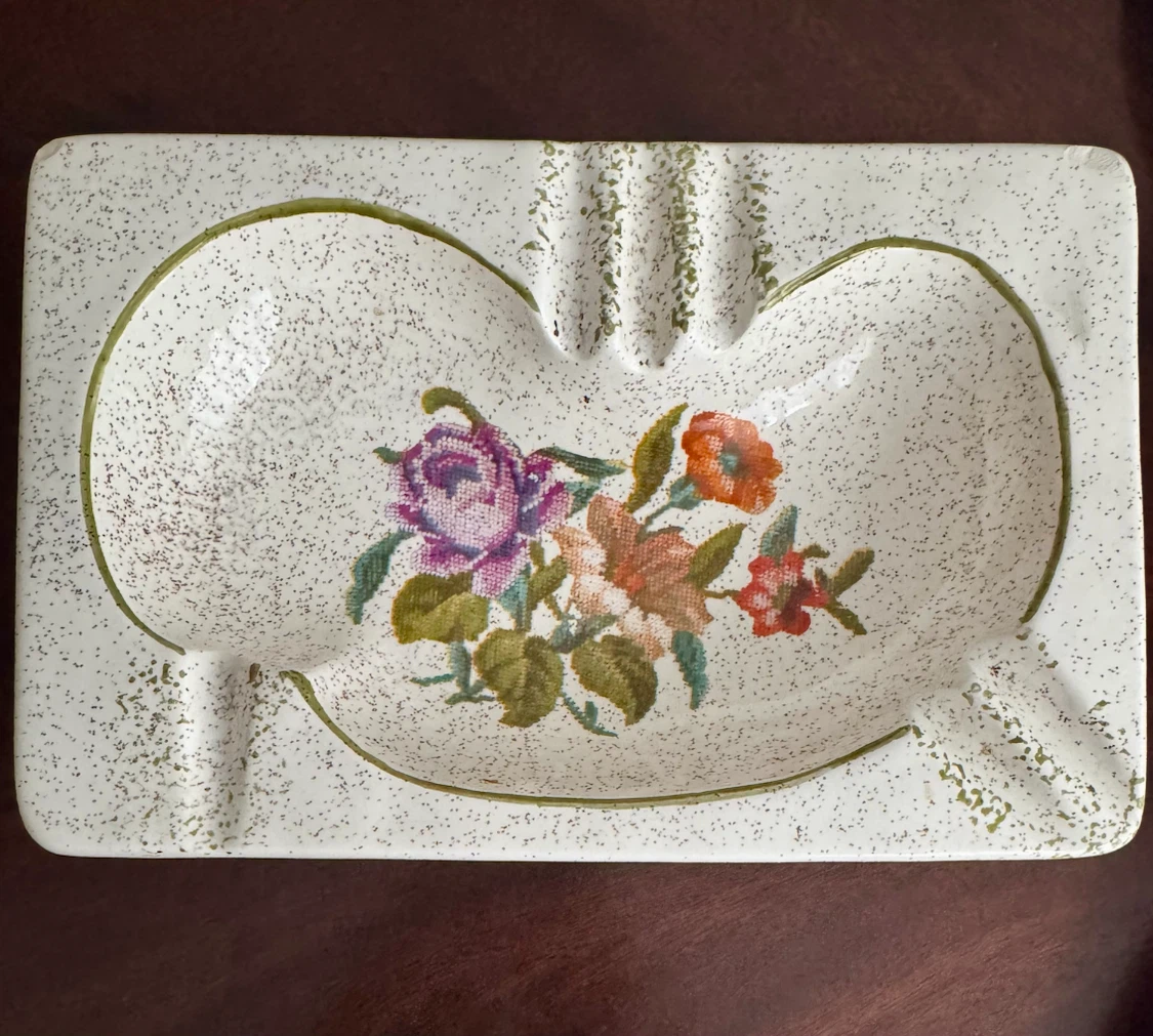 Vintage Ceramic Ashtray with Floral Embroidery - photo 2