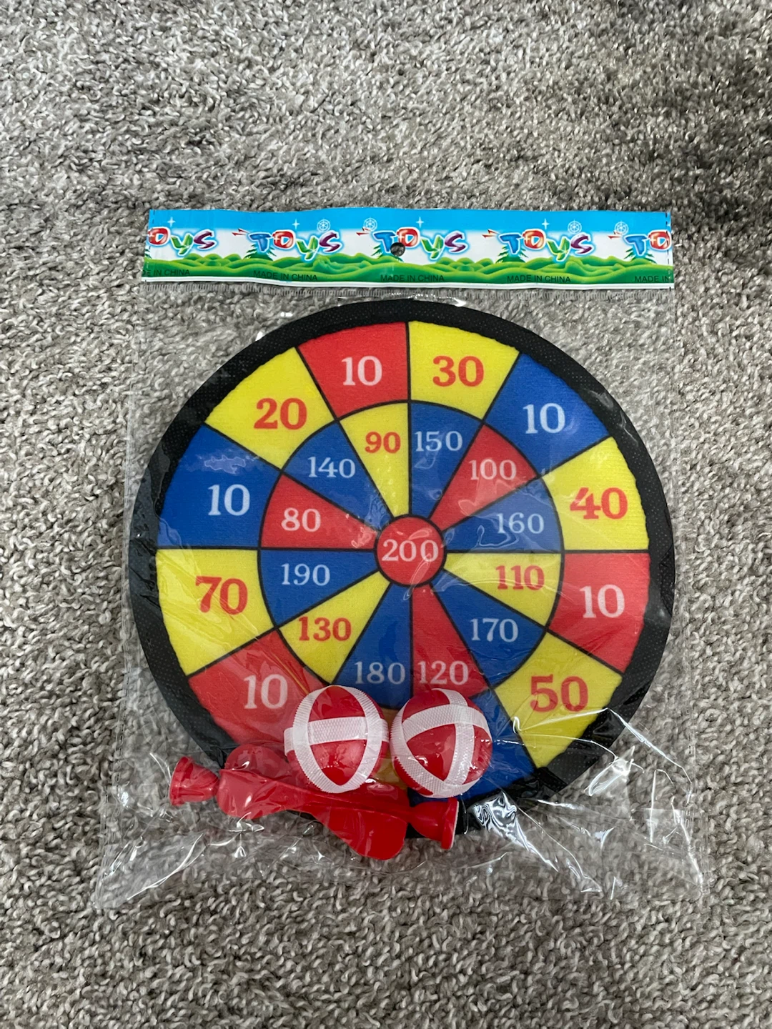 Kids Dartboard Toy with 2 Darts