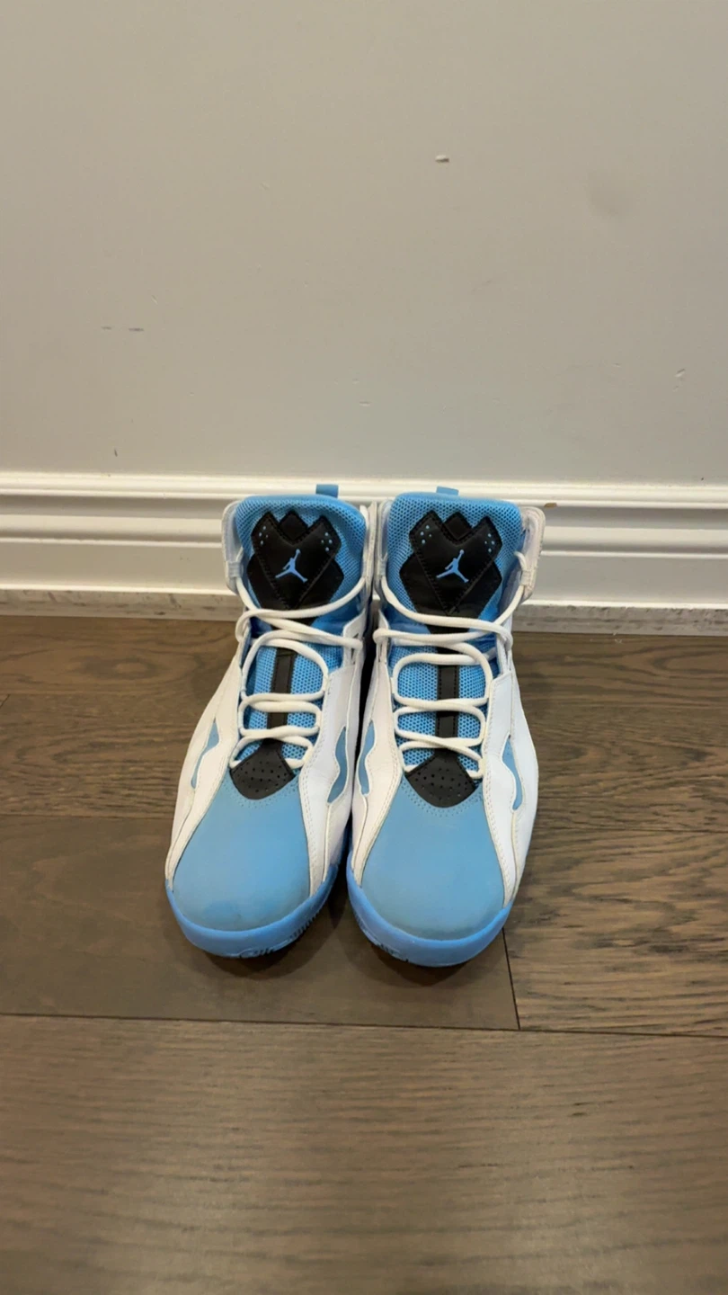 Jordan True Flight UNC Shoes - No box