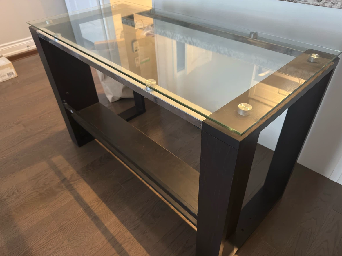 Sleek Glass Top Desk - photo 3