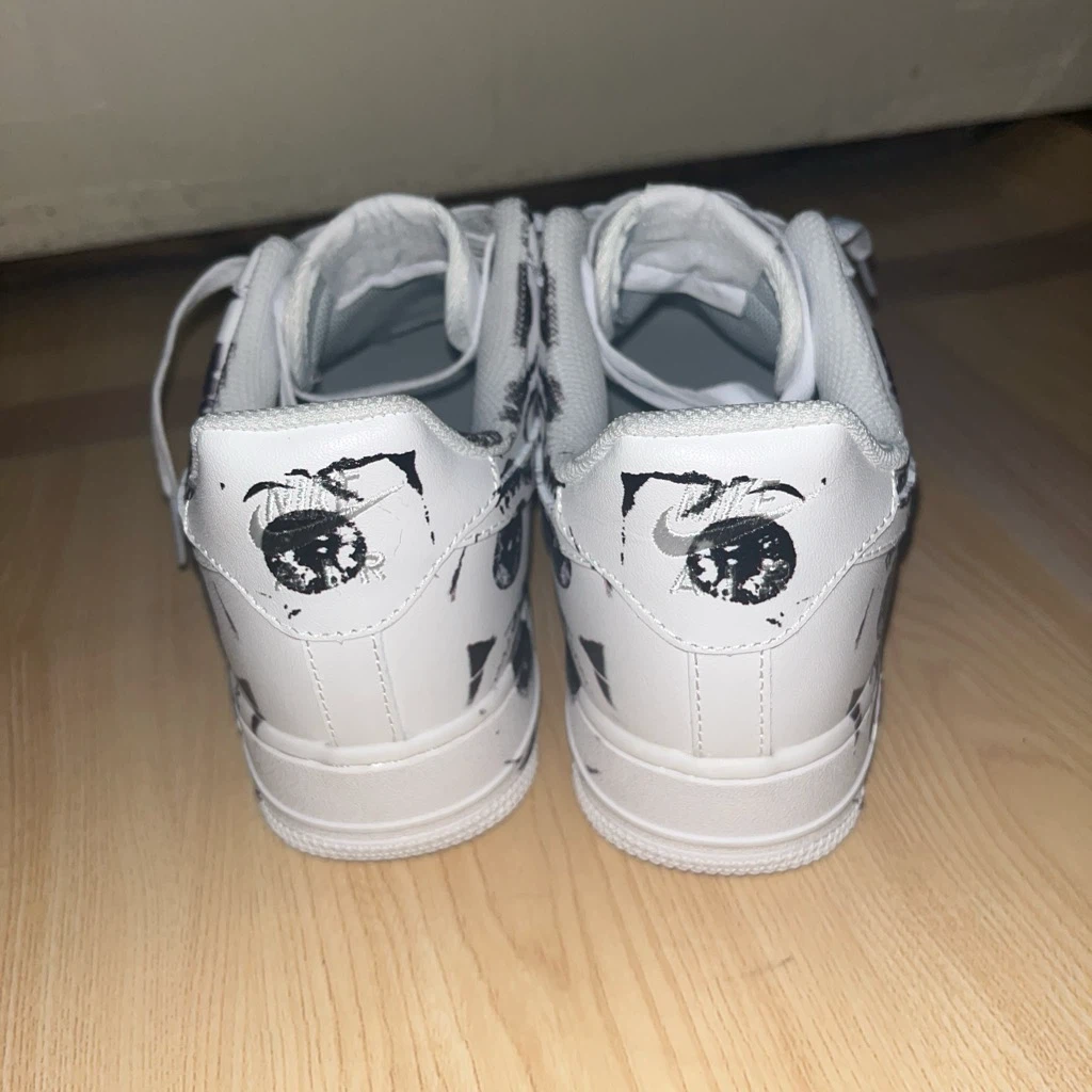 Nike Air Force 1 Low White Graphic Sneakers - photo 3