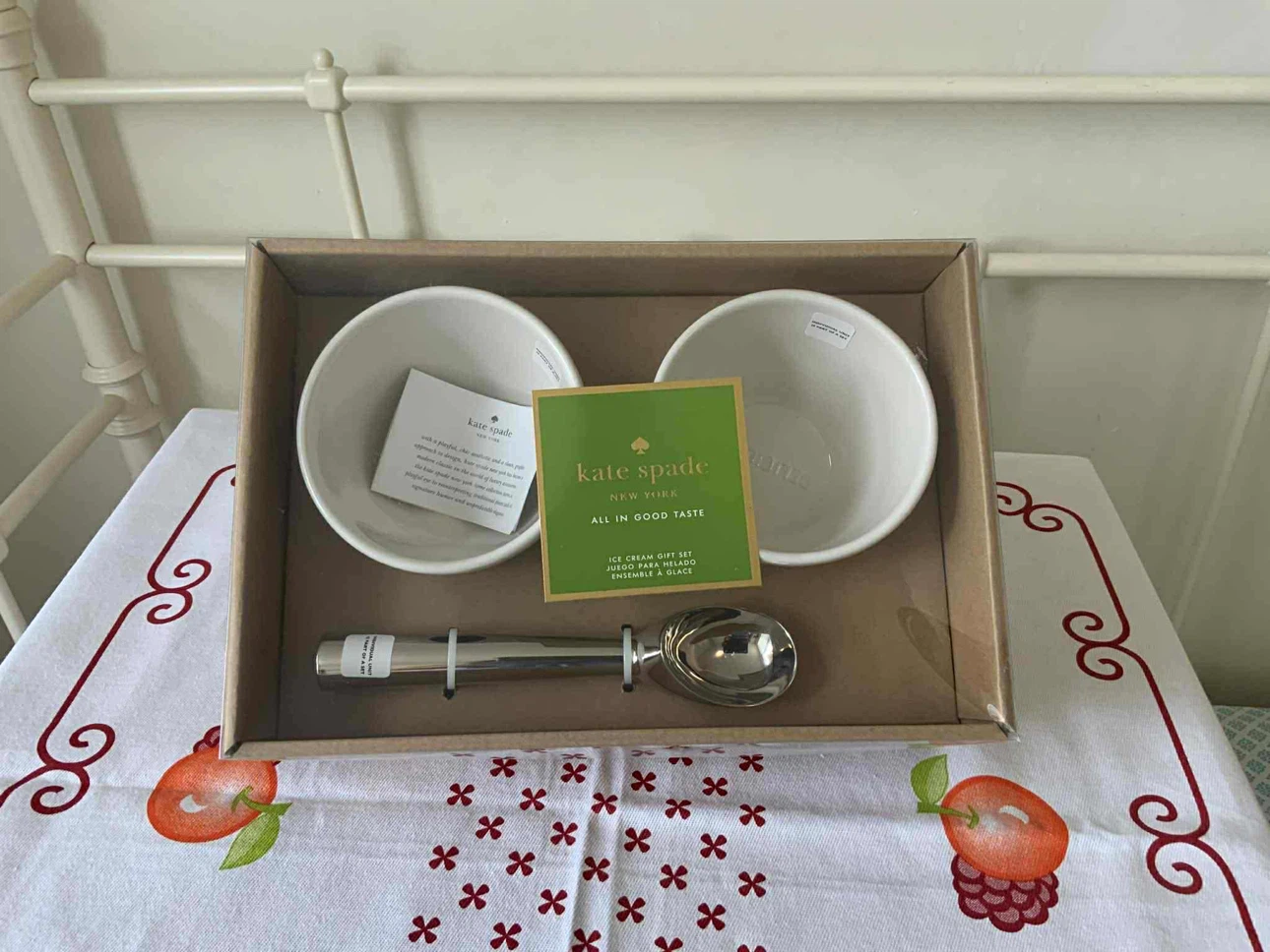 Kate Spade Ice Cream Gift Set