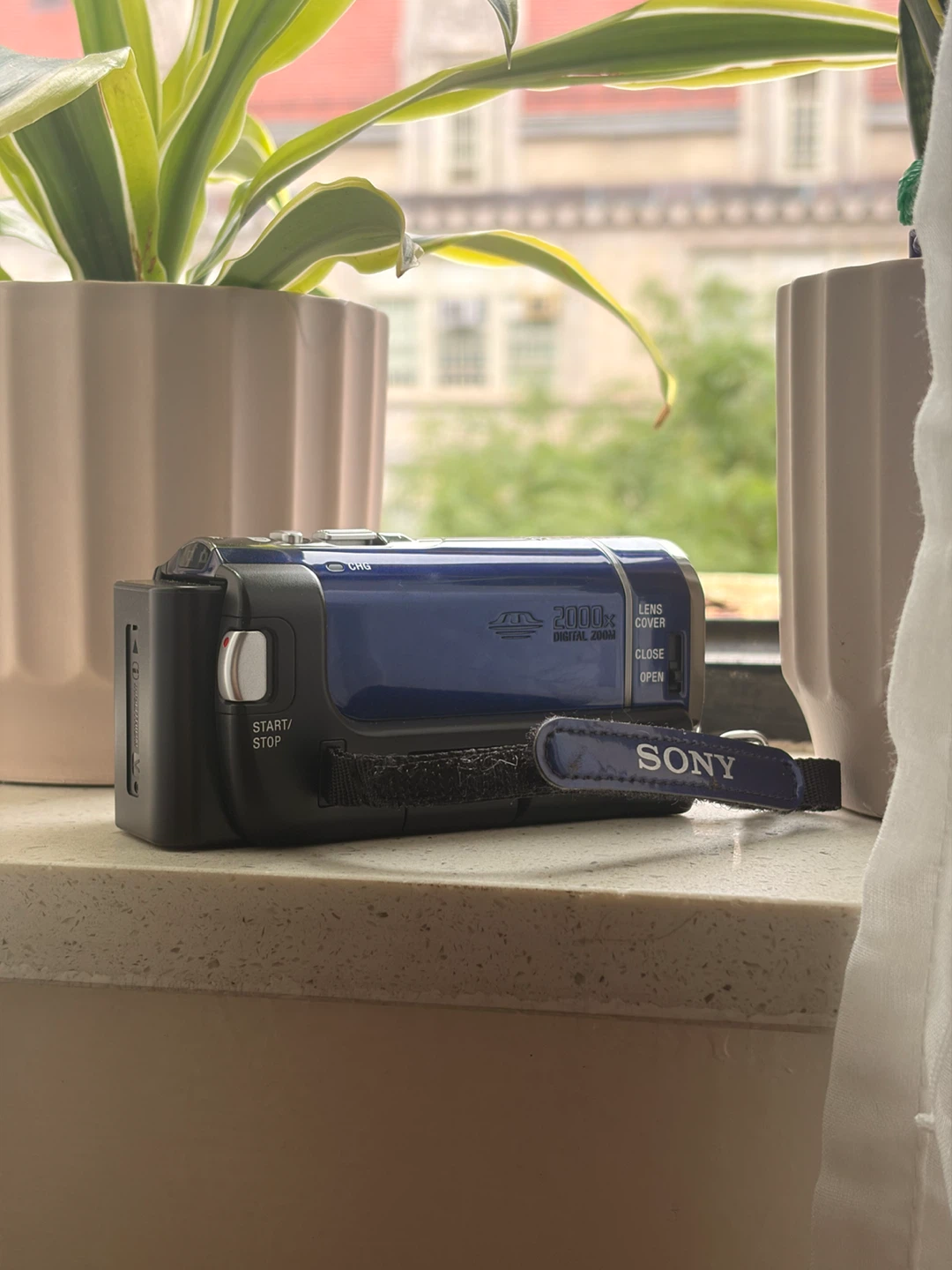 Sony Handycam DCR-SX44 Camcorder - photo 5