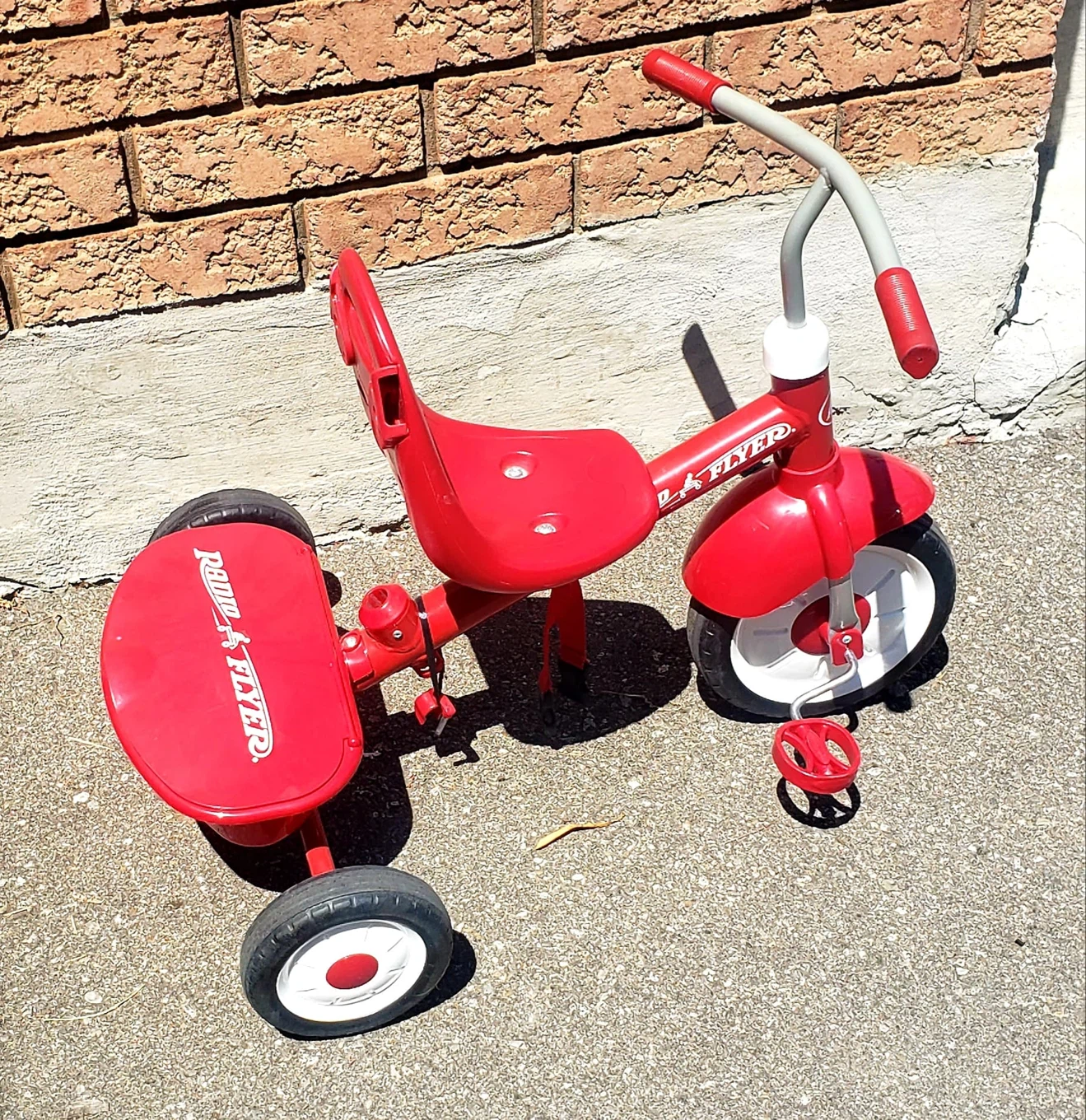 Radio Flyer Red Tricycle
