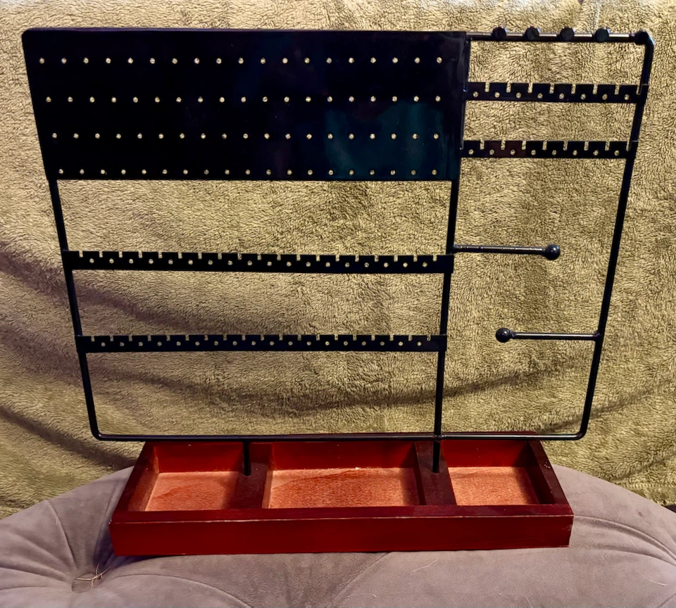 Black metal earring organizer with wood tray
