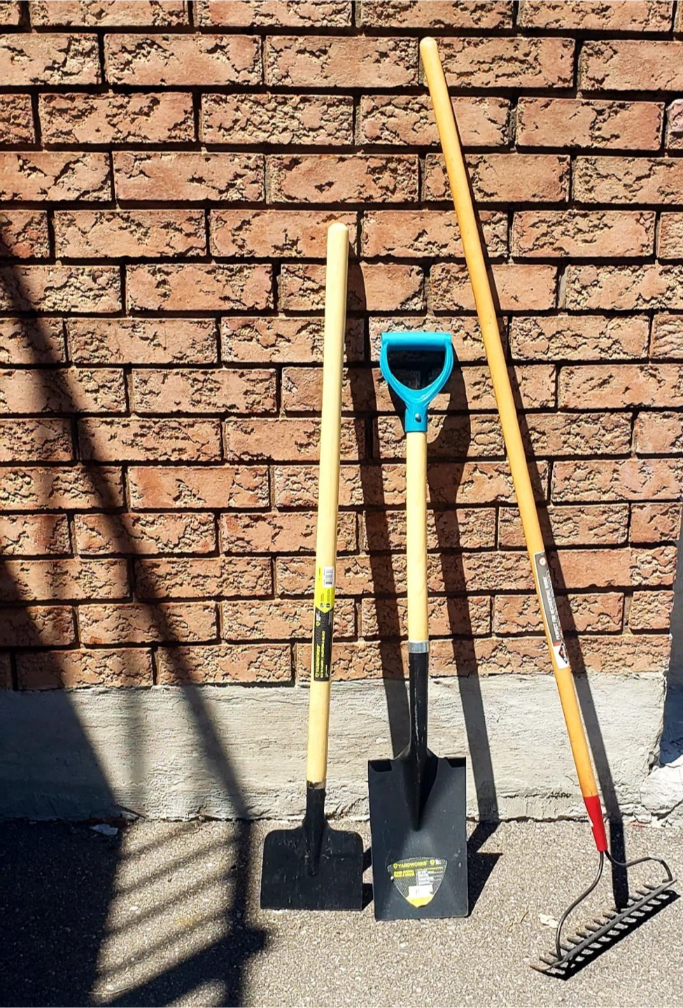 Yardworks Spade, Shovel & Rake Set