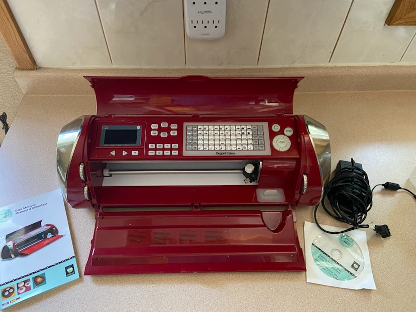 Cricut Cake Machine with 5 Cartridges