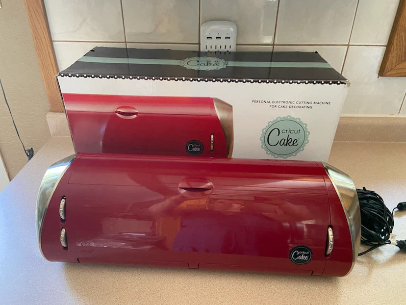Cricut Cake Machine with 5 Cartridges - photo 2