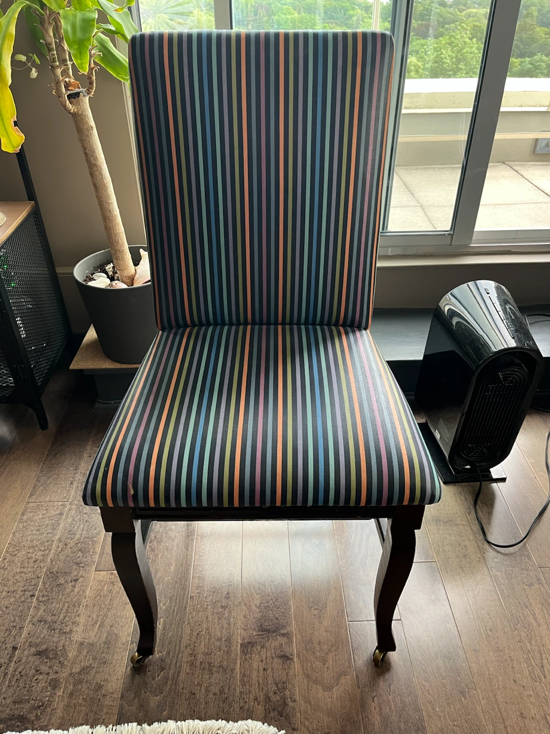 Set of 5 Striped Upholstered Dining Chairs with Casters
