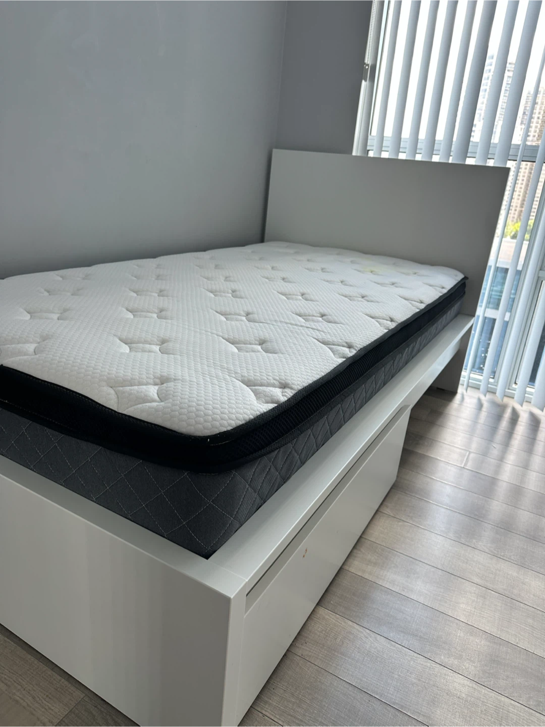 IKEA MALM Single Bed with free Mattress - photo 5