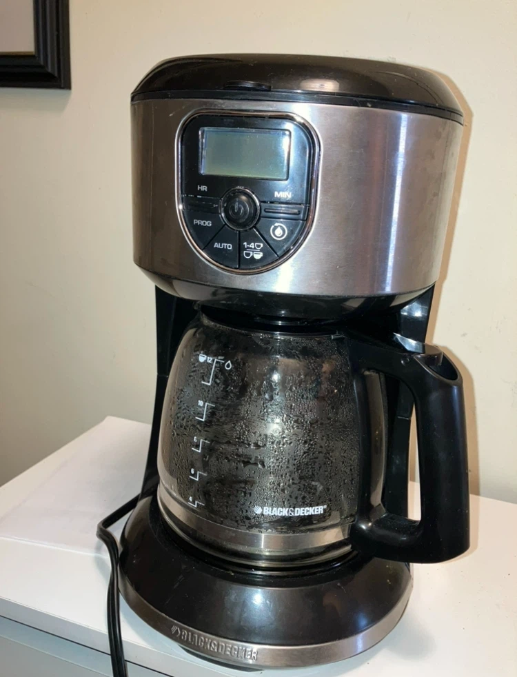 Black & Decker 12-Cup Coffee Maker - photo 3