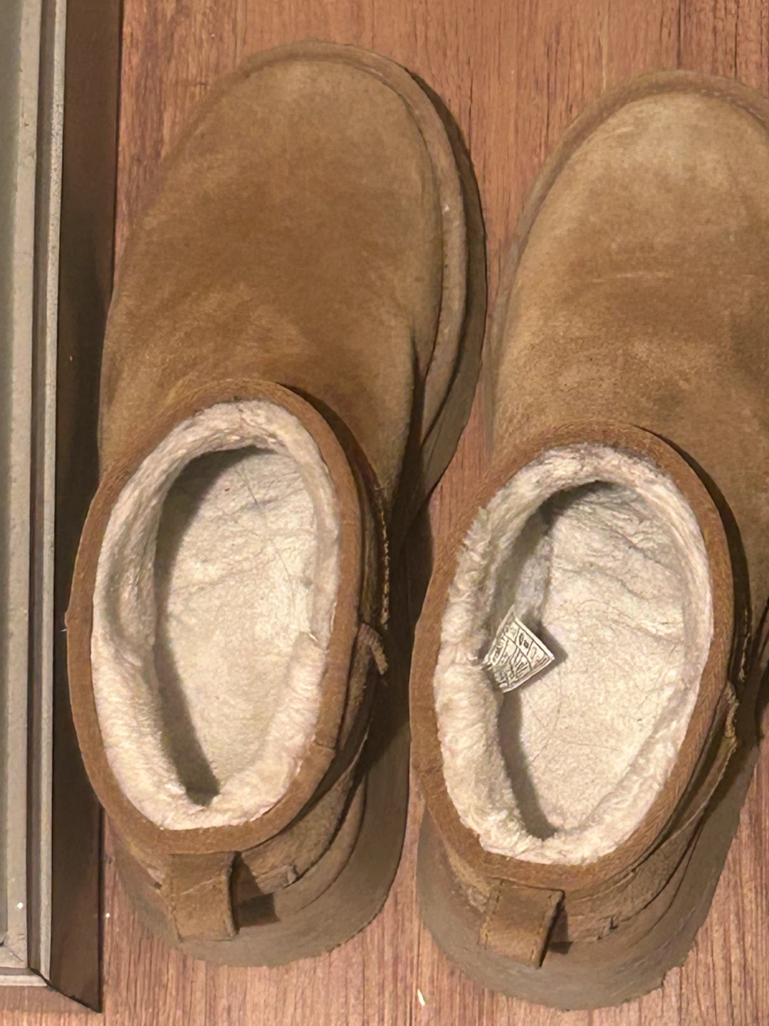 UGG Platform Boots - Size 9 - photo 4