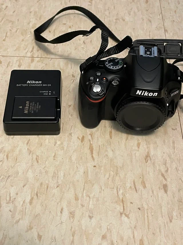 Nikon D5100 DSLR