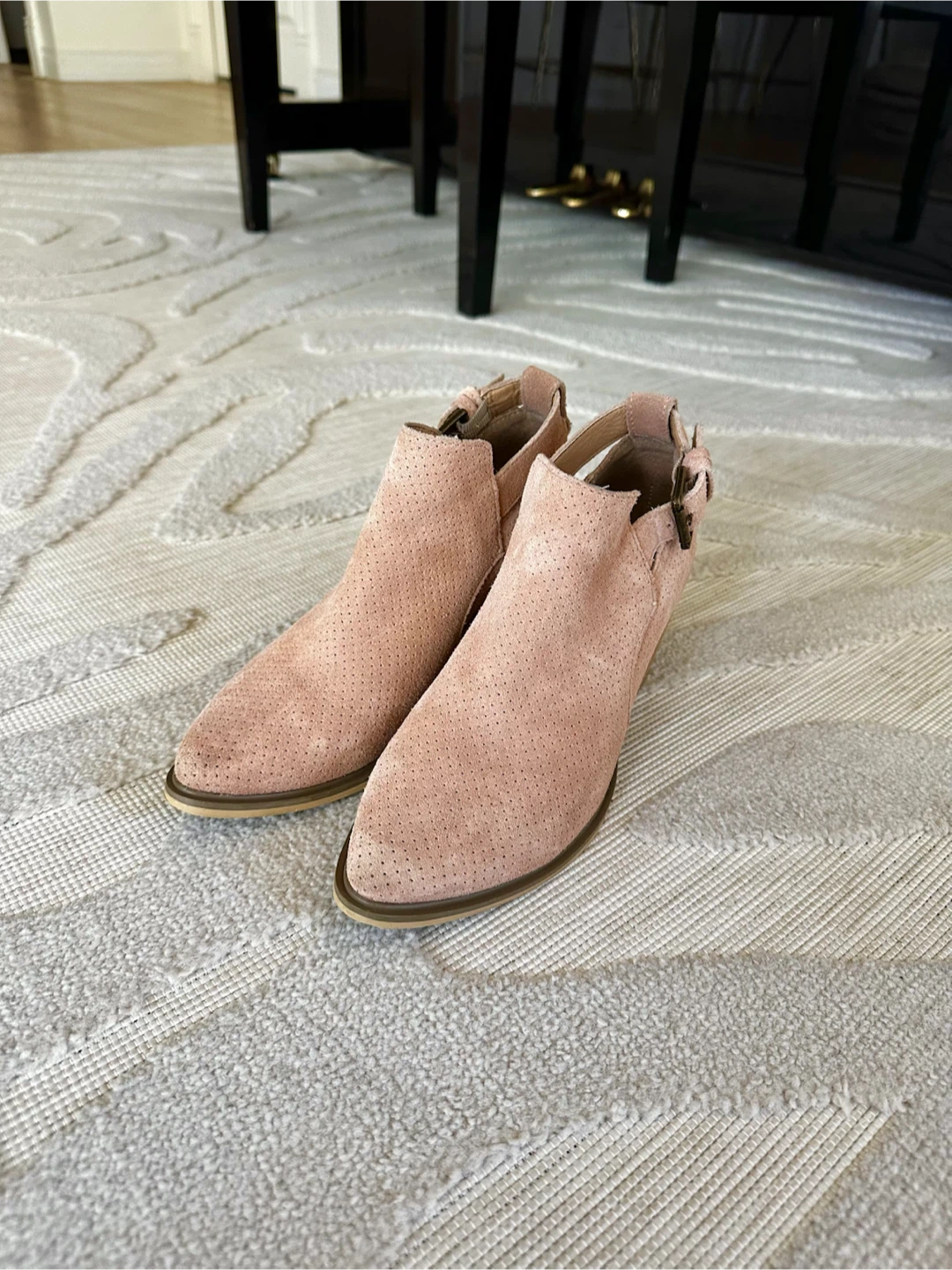 Gianni Fermani Pink Suede Ankle Boots