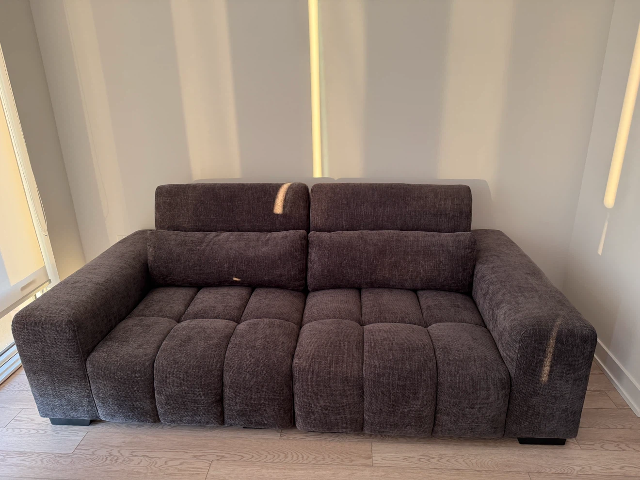 Luxury Dark Grey Tufted Sofa - photo 2