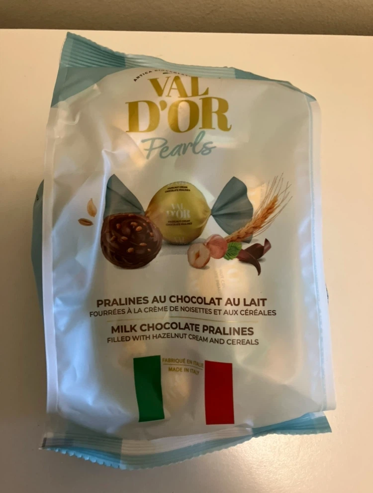 Val d'Or Pearls Milk Chocolate Pralines