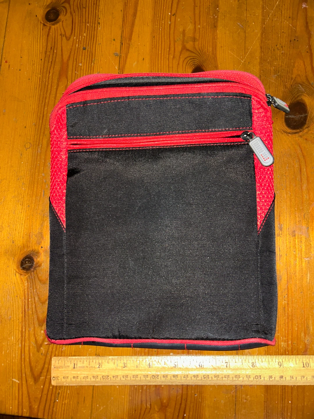 Zippered 10x8.5” case for IPad or More - photo 2