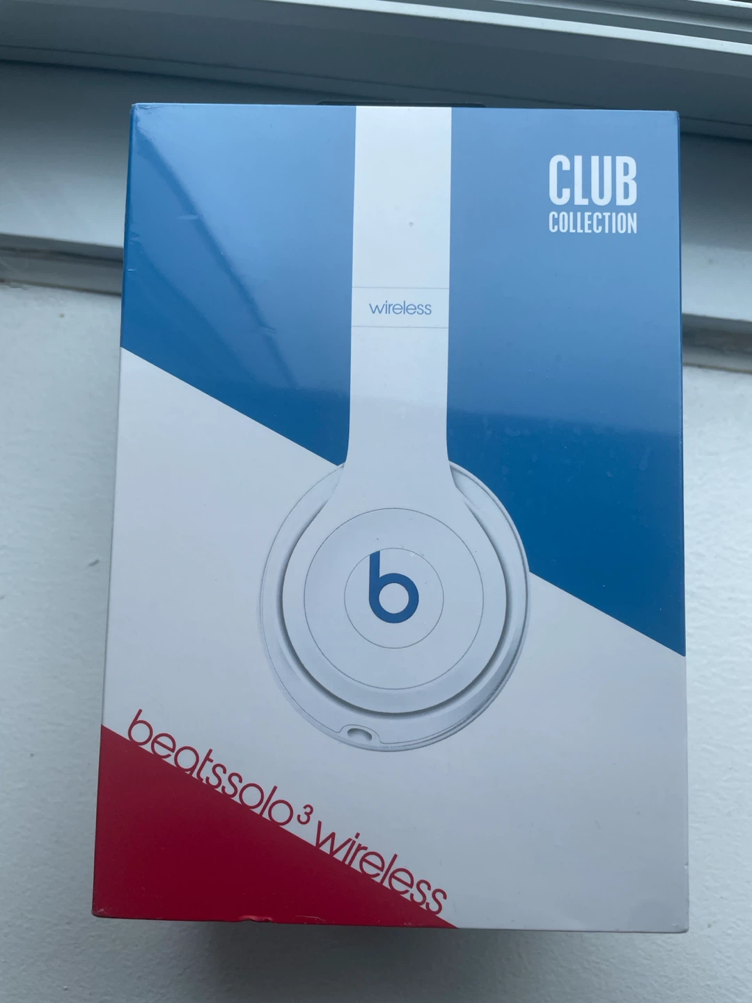 Beats Solo3 Wireless Club Collection Headphones