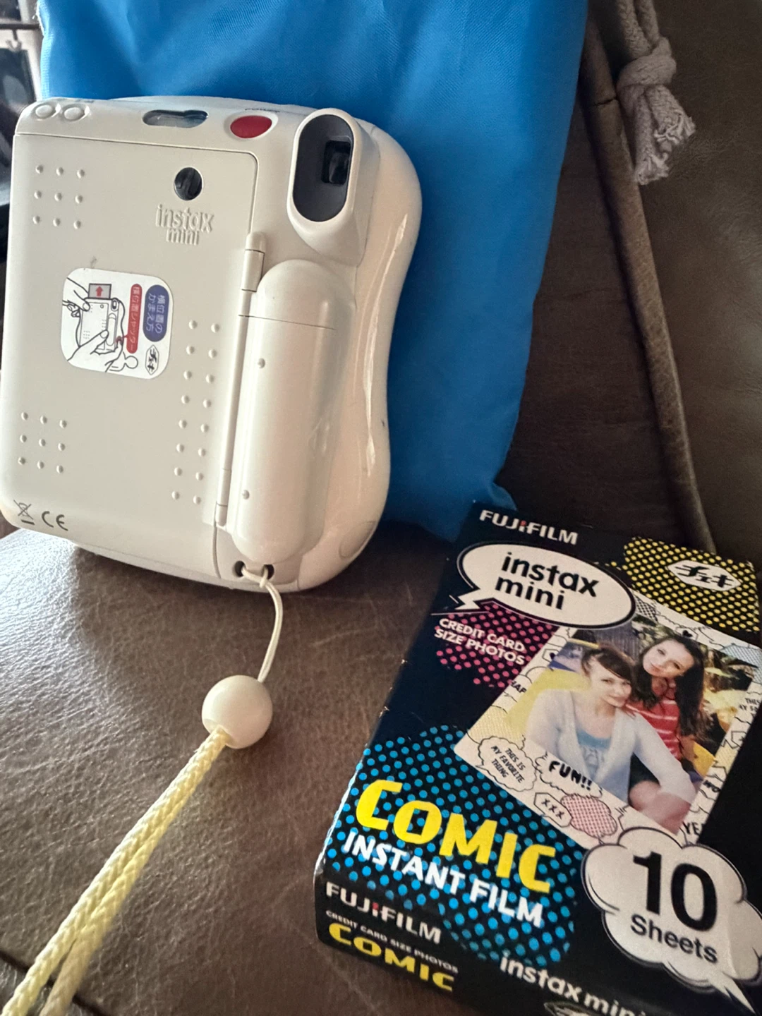 Fujifilm Instax Mini Instant Camera with Comic Film - photo 3