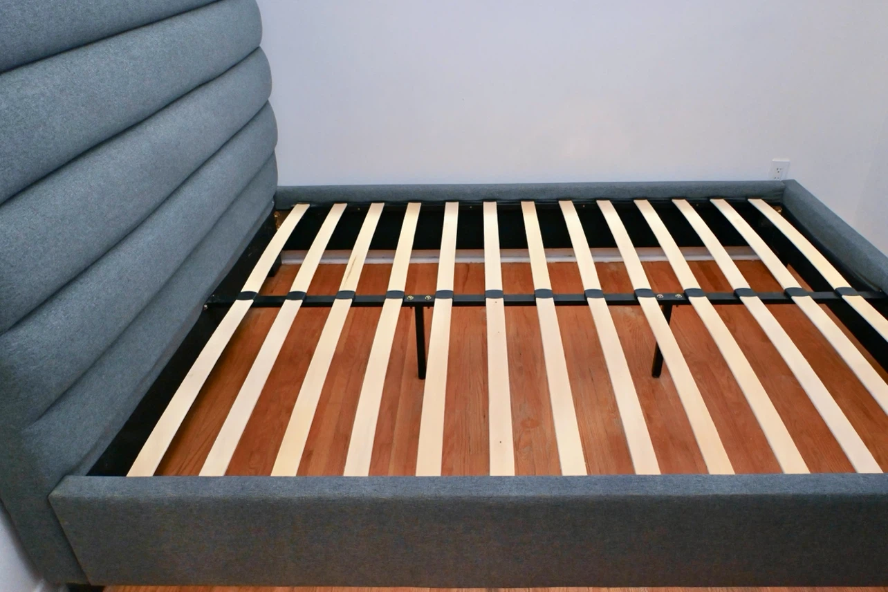 Grey Upholstered Queen-size Bed Frame - photo 2