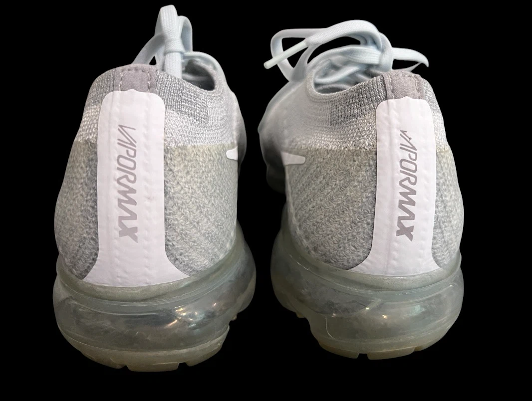 Nike Air VaporMax Running Shoes – Women’s Sz6– Like New! - photo 2