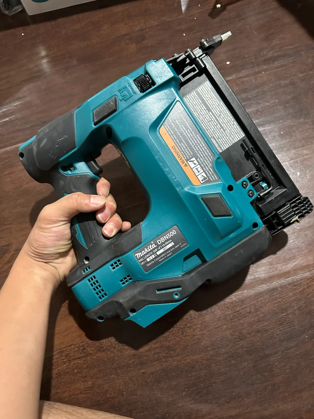 Makita DBN500 18V Cordless 18GA Brad Nailer - photo 3
