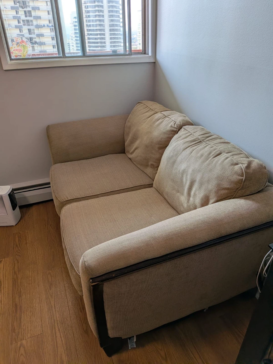 Sofa- 5 Seater- FREE! - photo 3