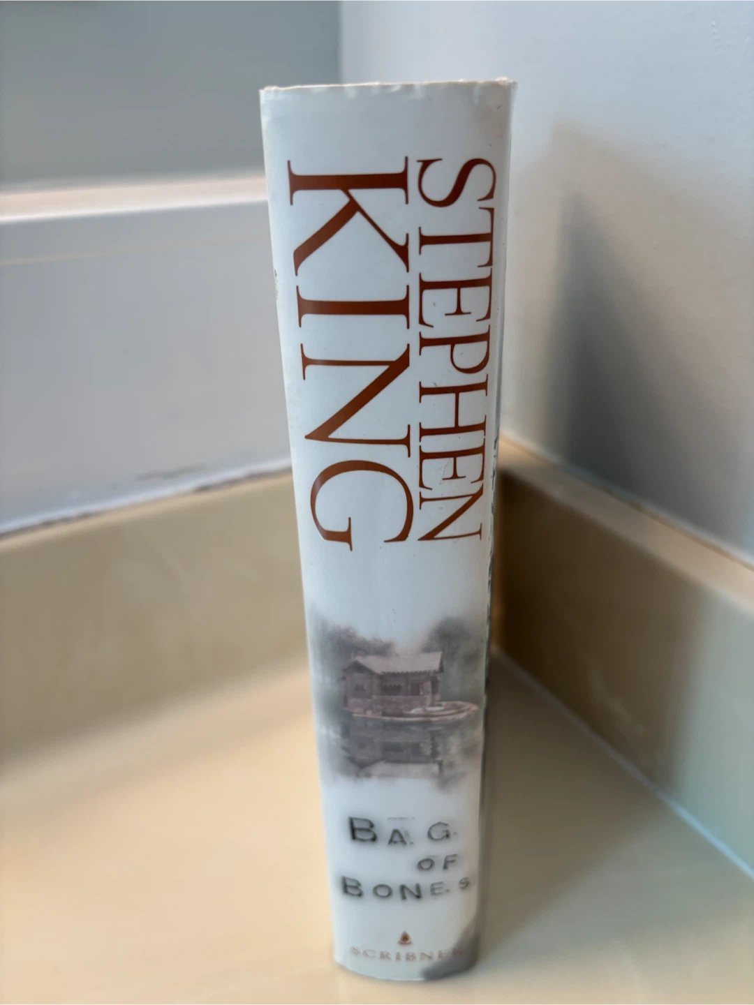 Bag of Bones Stephen King Hardcover Book - photo 3