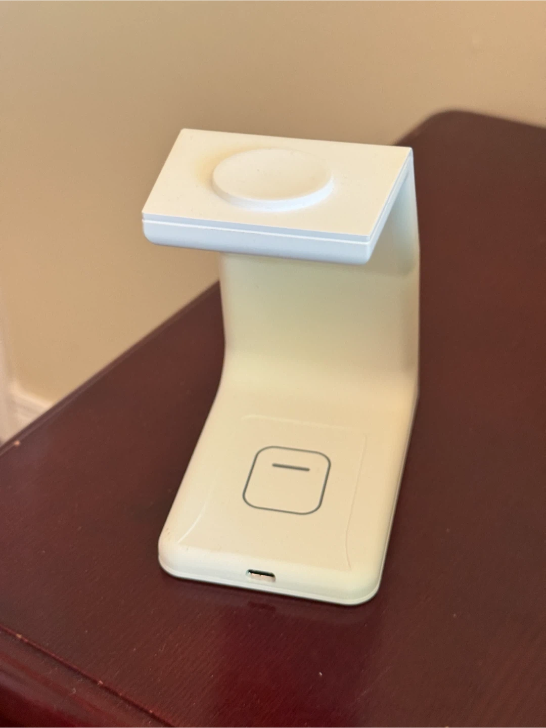 MagSafe 3-in-1 Wireless Charging Stand - photo 2