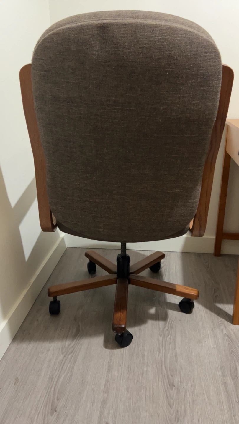 Office Chair with Wood Accents - photo 3