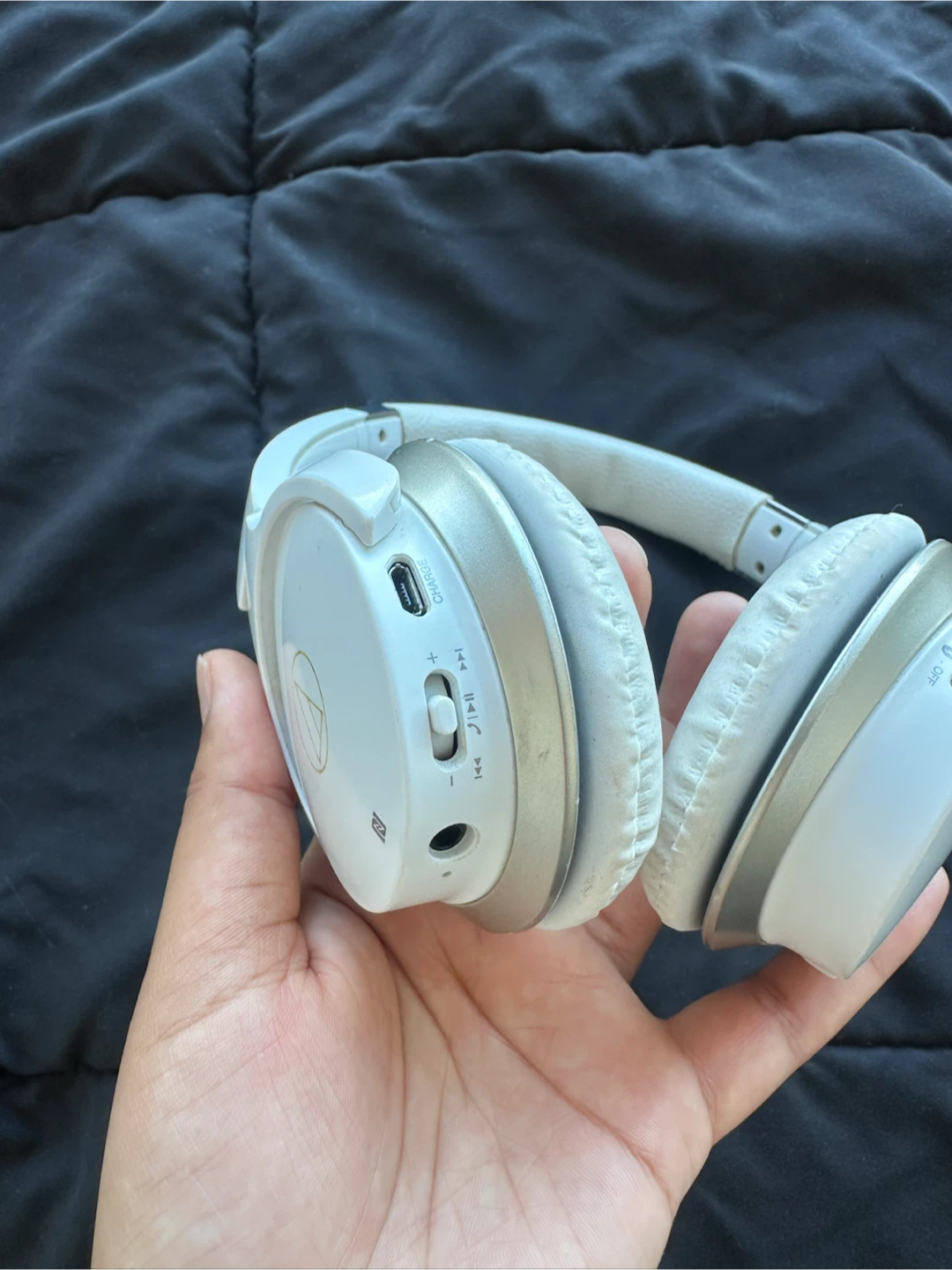 Audio-Technica ATH-M50xBT Headphones - photo 3